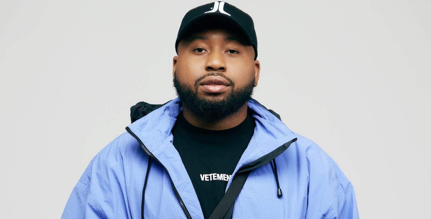 Pourquoi Twitch a banni DJ Akademiks et quand il reviendra