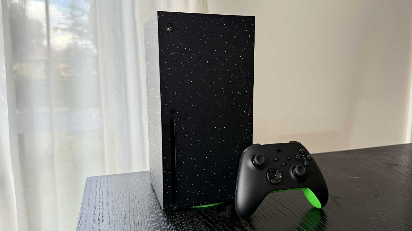 La Xbox Series X Galaxy Black de 2 To ajoute un peu d’éclat au design OG discret